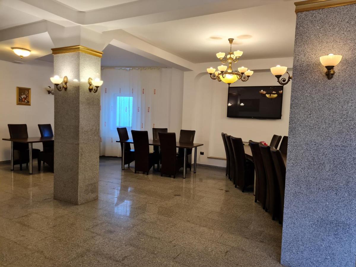 Pensiunea Kyfana Zărneşti Exteriér fotografie