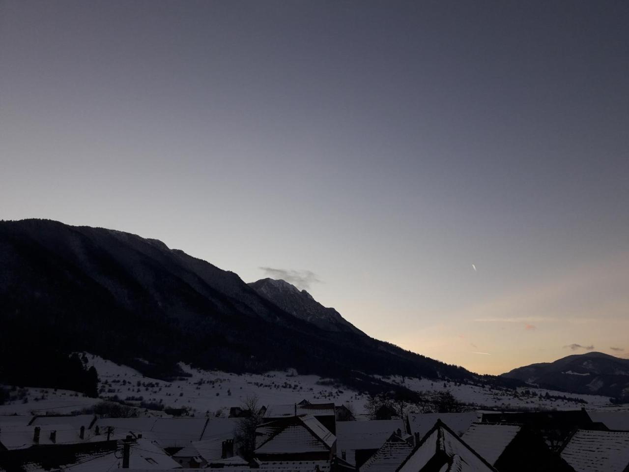 Pensiunea Kyfana Zărneşti Exteriér fotografie